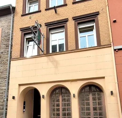 Zum Guten Hirten 度假居 *